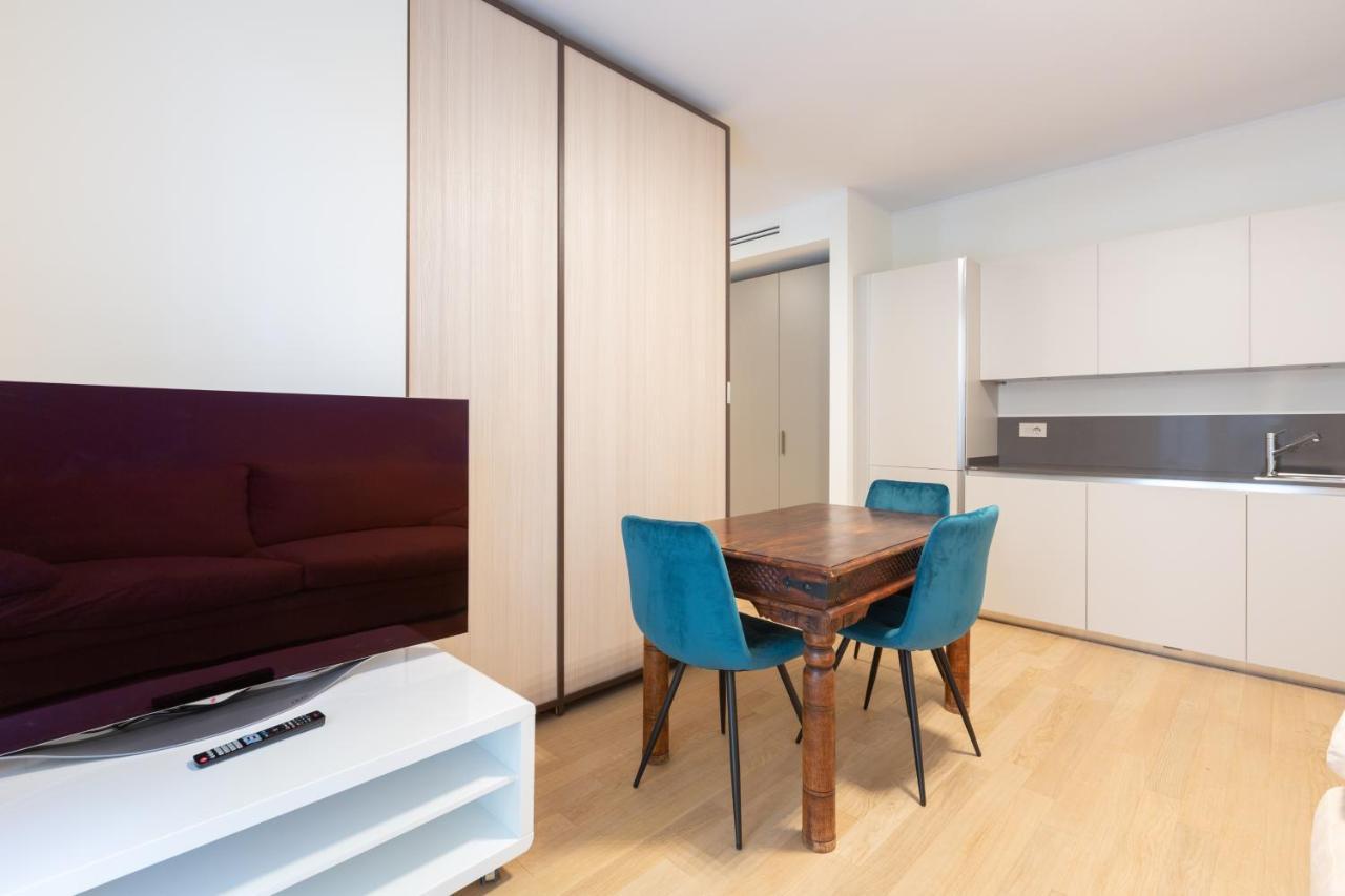 Apartament Cozy Flat With Parking Mediolan Zewnętrze zdjęcie